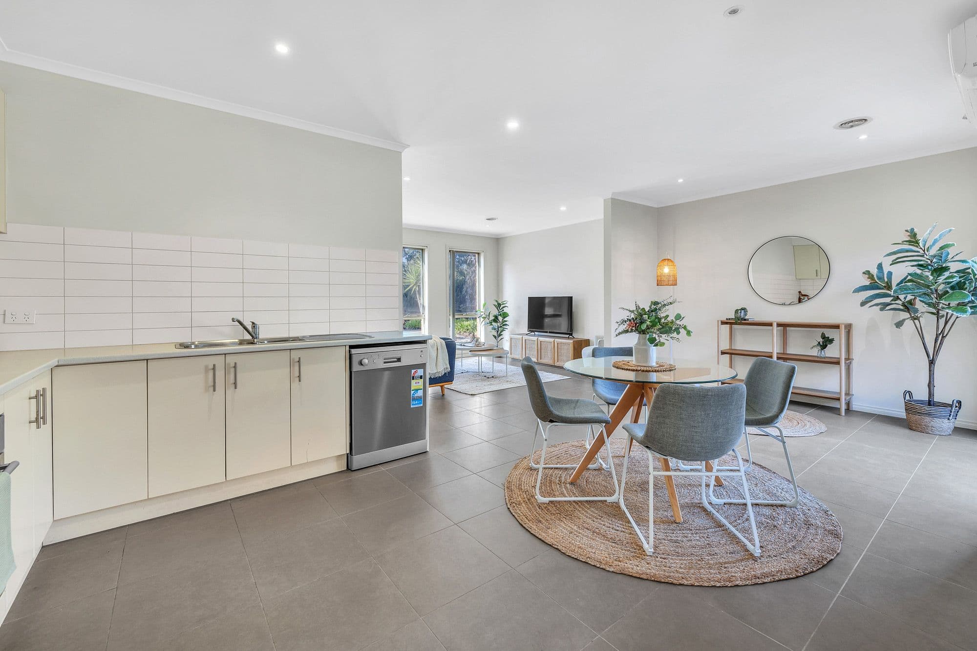 22 Mermaid Crescent, Wyndham Vale VIC 3024, Wyndham Vale - Thumbnail 3