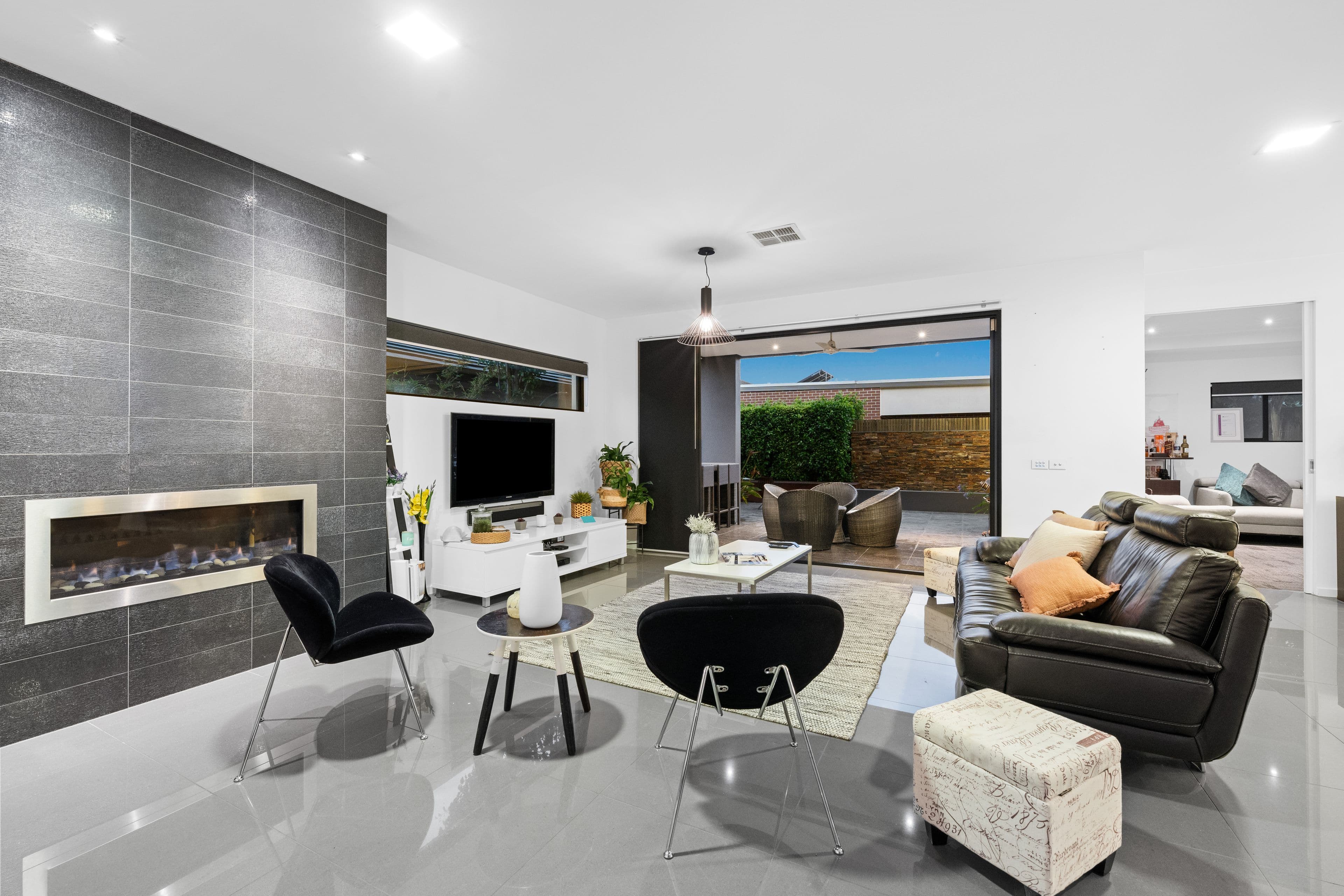 16 Artesian Avenue, Wantirna South VIC 3152, Wantirna South - Thumbnail 3