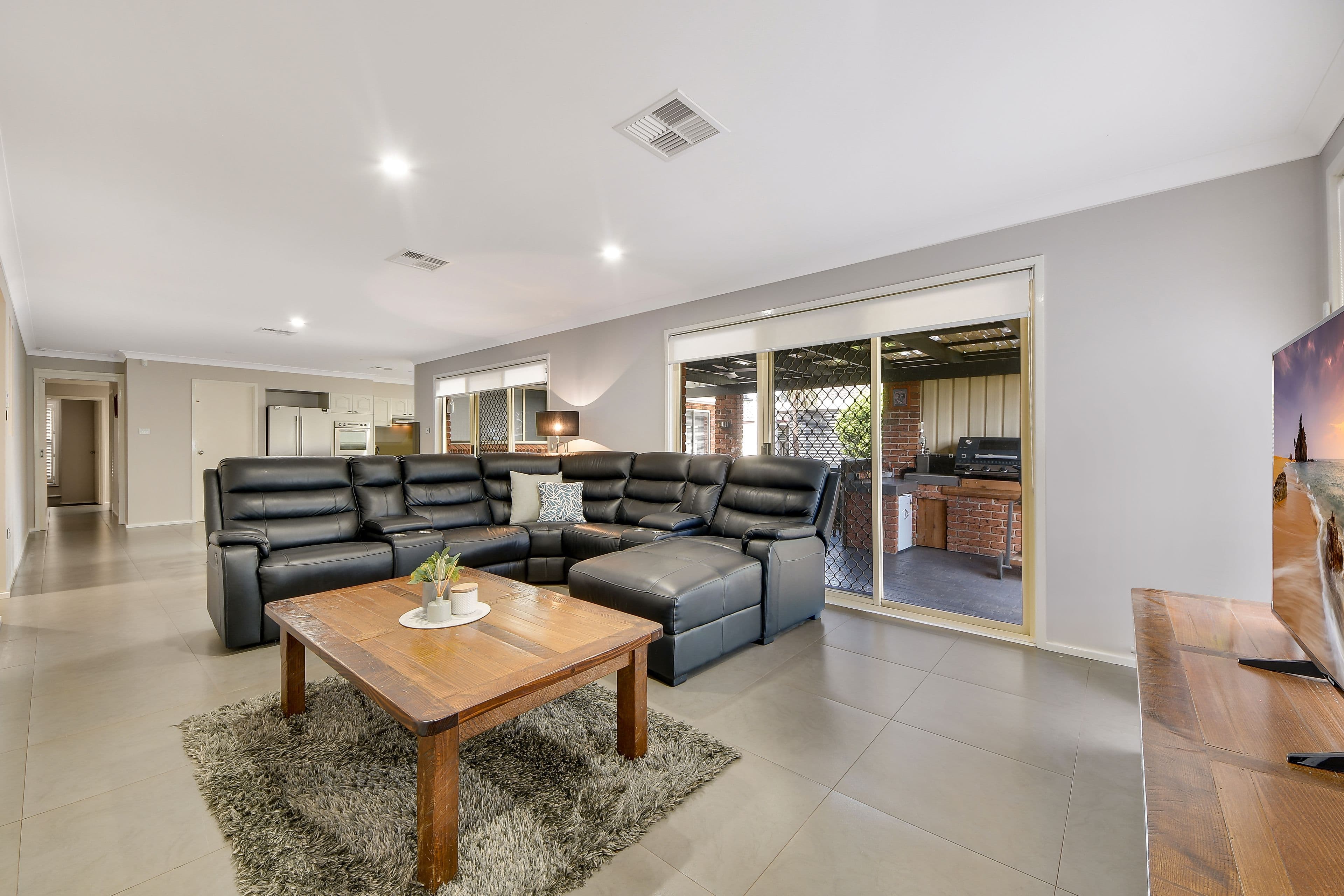 15 Pin Oak Place, Narellan Vale - Thumbnail 4