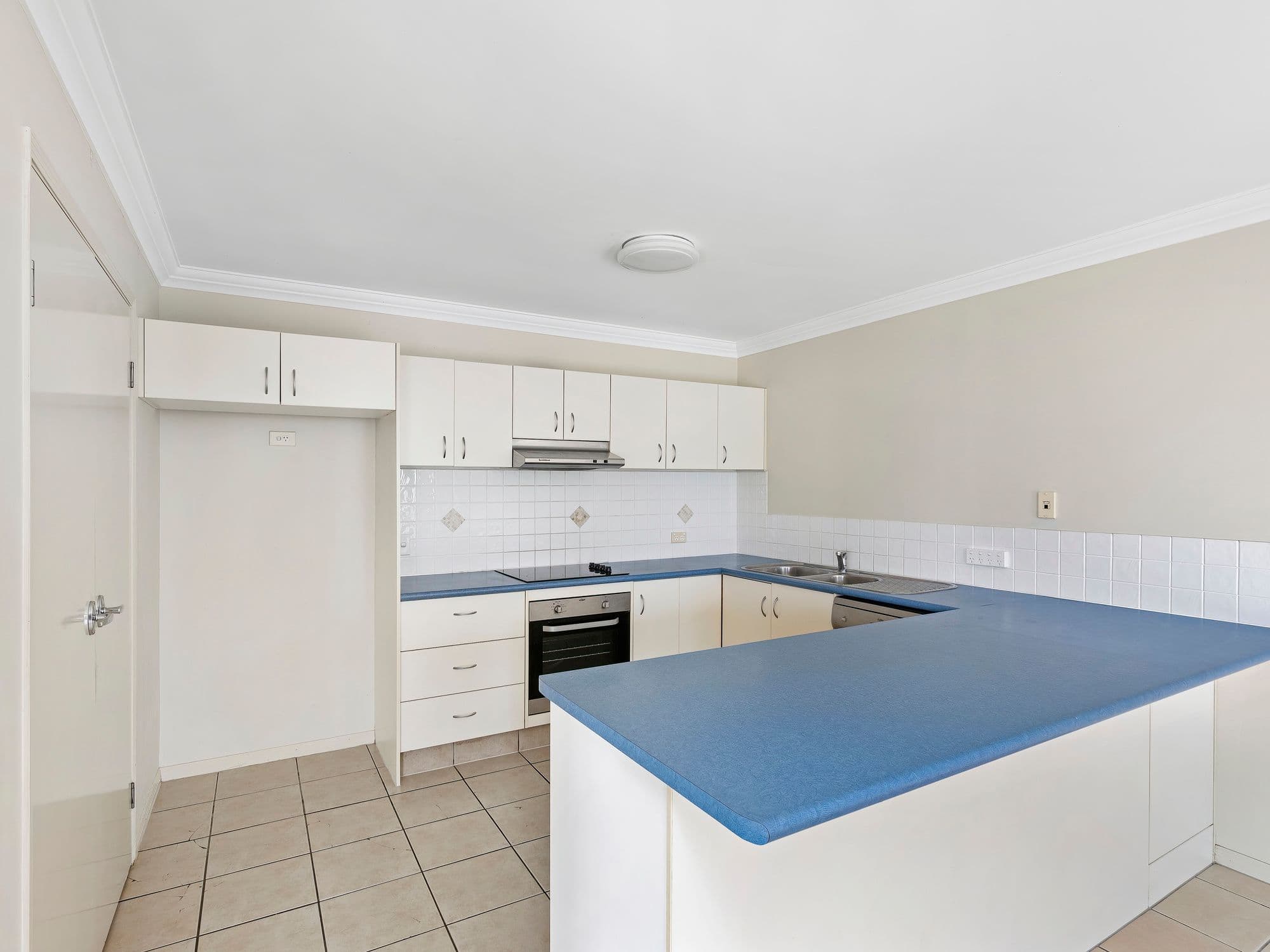 14 Tara Vista Boulevard, Highland Park QLD 4211, Highland Park - Thumbnail 6
