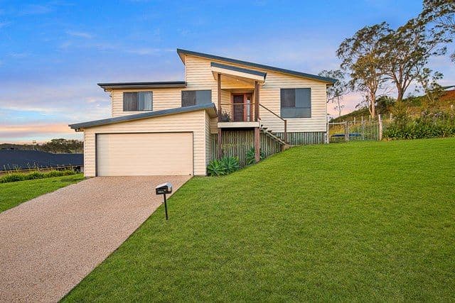 8 Ribaldo Circuit, Burdell QLD 4818, Burdell - Image 1