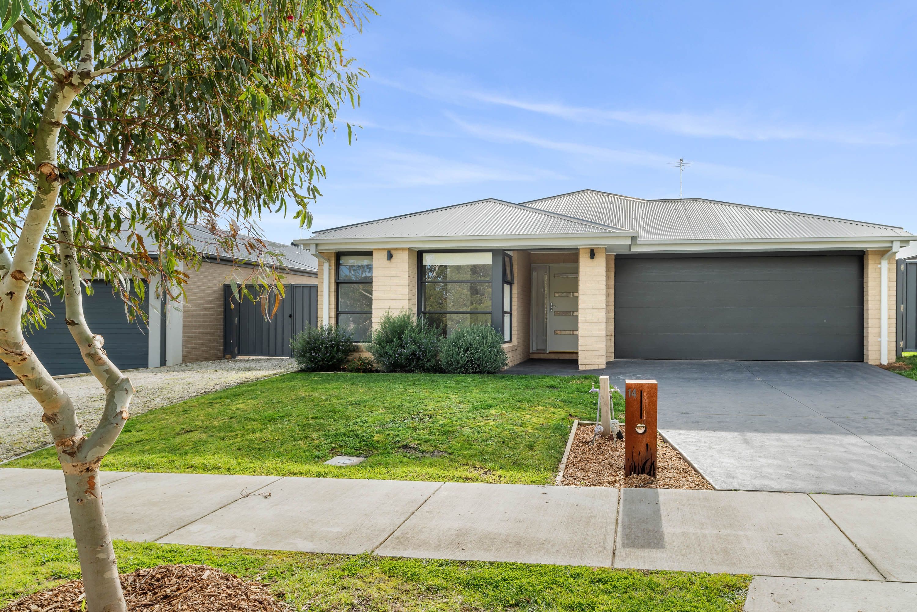 14 Eagle Avenue, Cowes VIC 3922, Cowes - Image 1