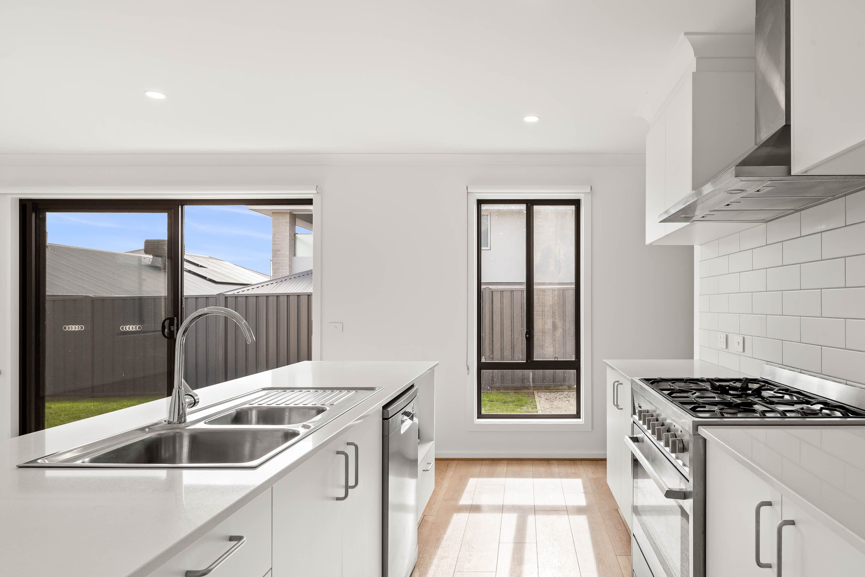 14 Eagle Avenue, Cowes VIC 3922, Cowes - Thumbnail 3