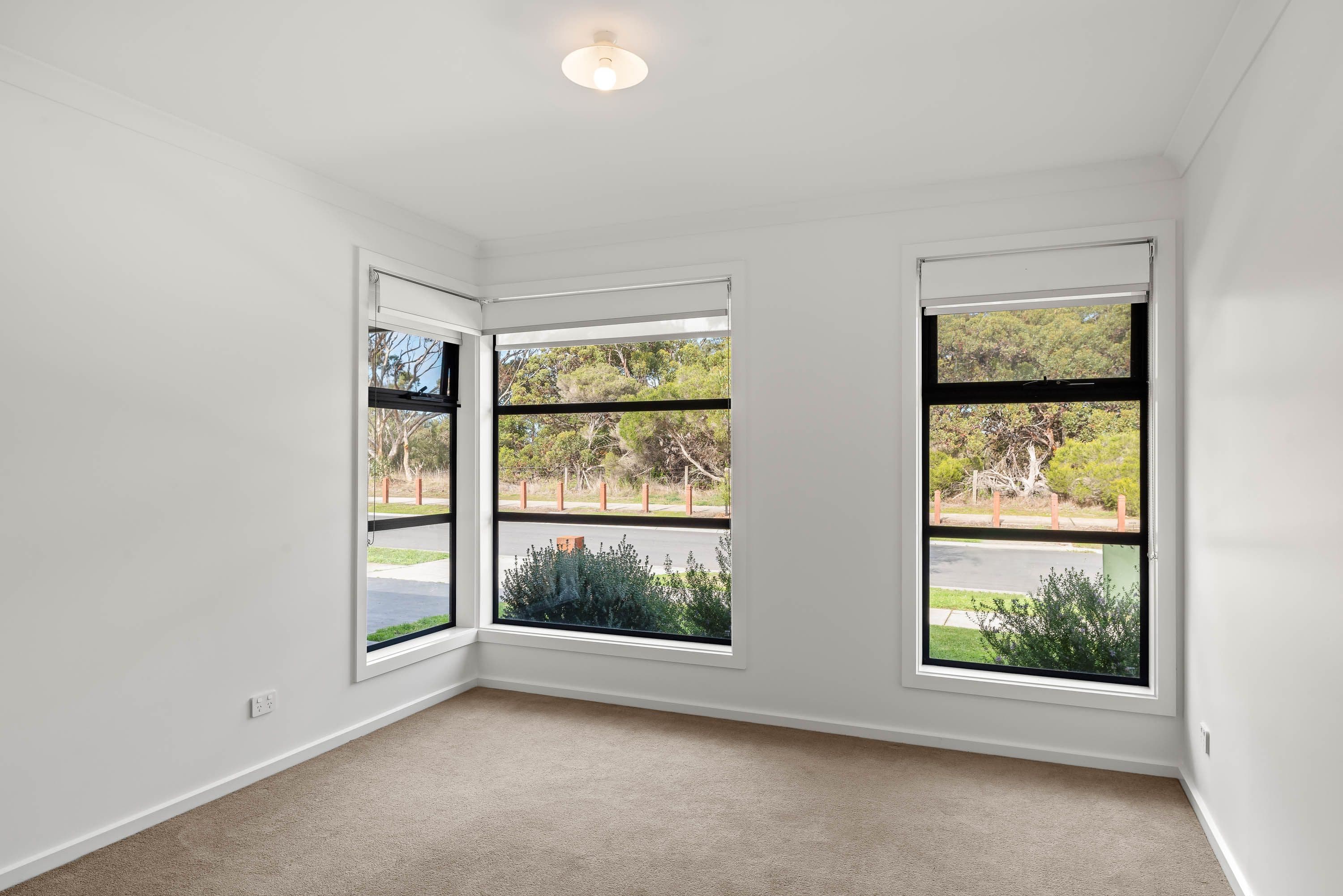 14 Eagle Avenue, Cowes VIC 3922, Cowes - Thumbnail 4