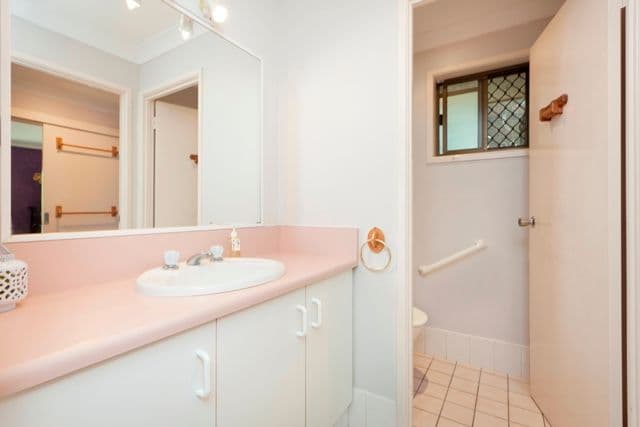 6 Beaumont Court, CURRUMBIN WATERS QLD 4223, Currumbin Waters - Thumbnail 6