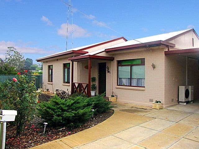 11 Hamilton Street, Moura, QLD, 4718, Moura - Image 1