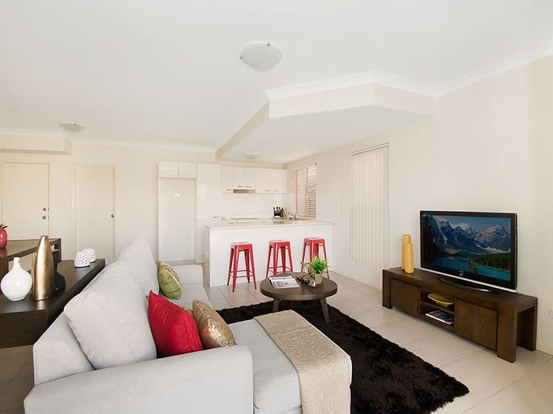 18 Zenith Avenue, CHERMSIDE QLD 4032, Chermside - Thumbnail 3