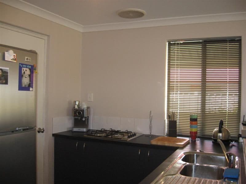 4 Pinker Crescent, MAIDA VALE WA 6057, Maida Vale - Thumbnail 2
