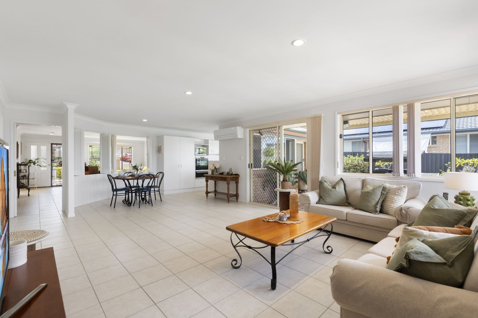 1 Henderson Rise, Pacific Pines QLD 4211, Pacific Pines - Thumbnail 3