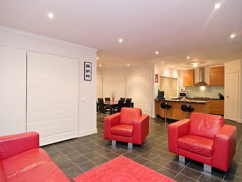 65 Axminster Drive, CRAIGIEBURN VIC 3064, Craigieburn - Thumbnail 2