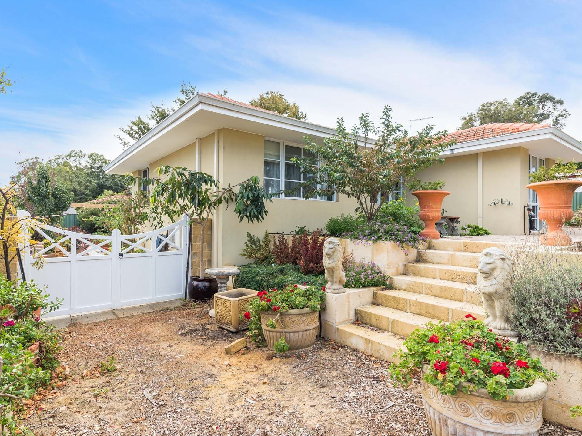 16 Parke Road, Gooseberry Hill WA 6076, Gooseberry Hill - Thumbnail 4