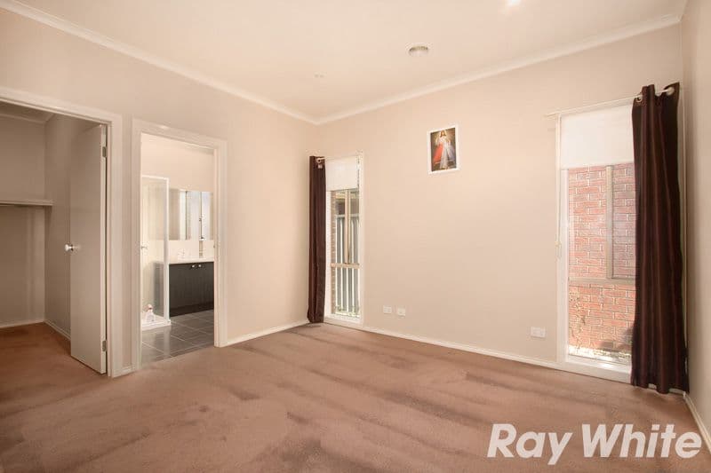7 Joseph Banks Drive, Pakenham VIC 3810, Pakenham - Thumbnail 5