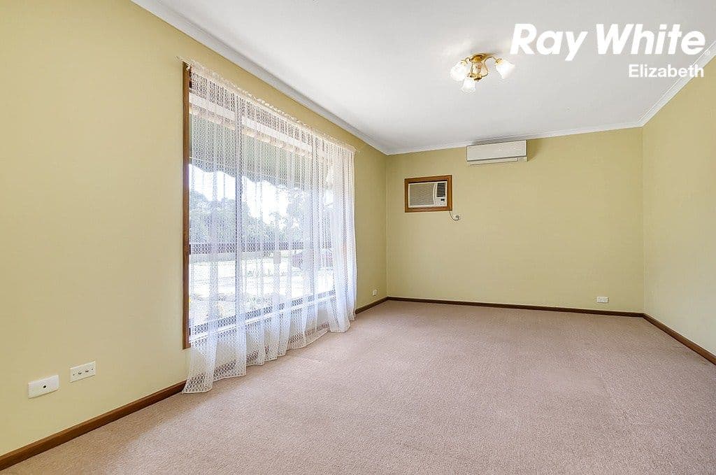 11 Bundarra Court, Craigmore SA 5114, Craigmore - Thumbnail 4