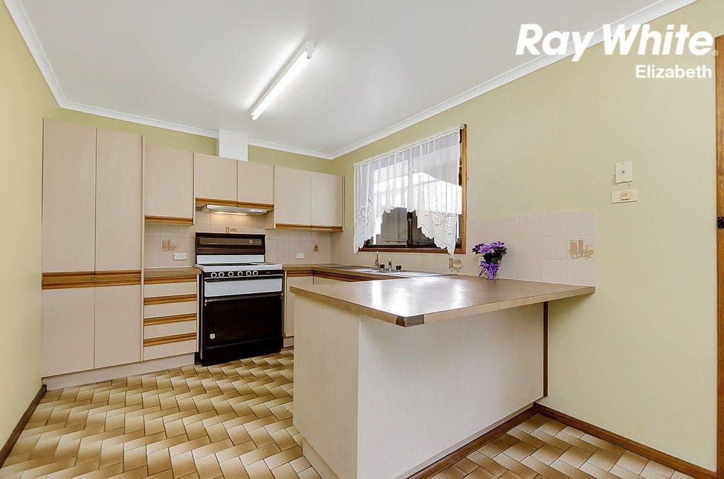 11 Bundarra Court, Craigmore SA 5114, Craigmore - Thumbnail 5