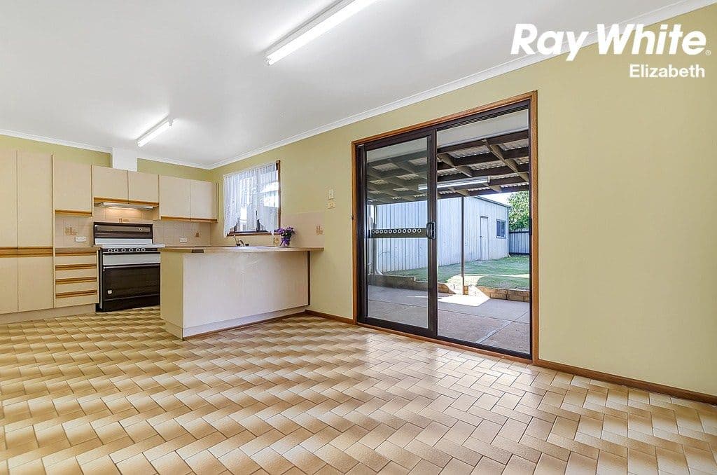 11 Bundarra Court, Craigmore SA 5114, Craigmore - Thumbnail 6
