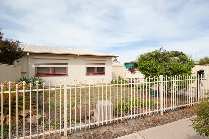 16 Beatty Avenue, TAPEROO SA 5017, Taperoo - Image 1