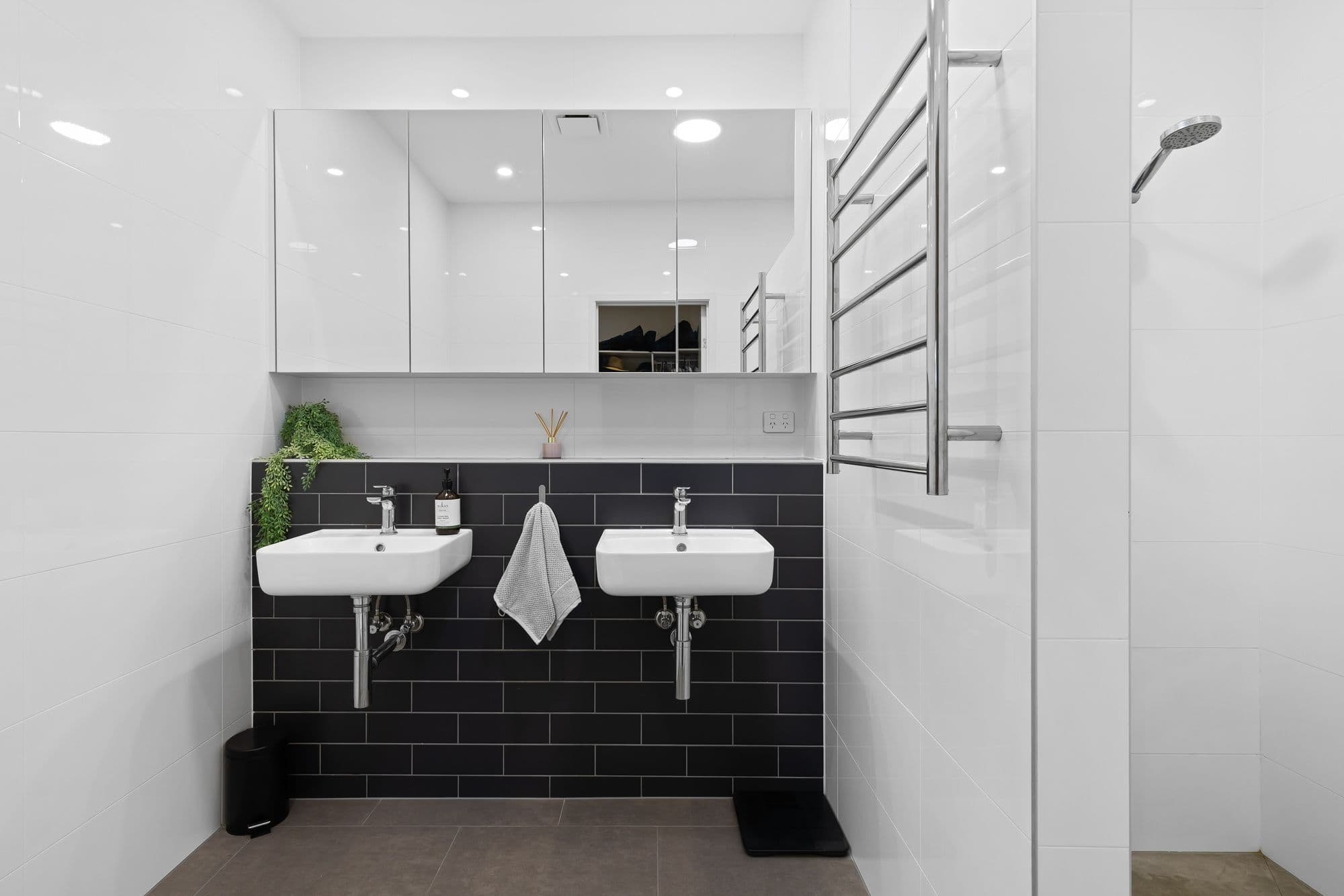 33L Kersley Road, Kenmore QLD 4069, Kenmore - Thumbnail 7