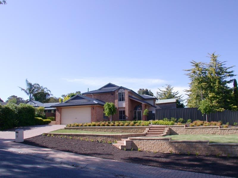 8  Houndsgate Court, ONKAPARINGA HILLS SA 5163, Onkaparinga Hills - Thumbnail 4