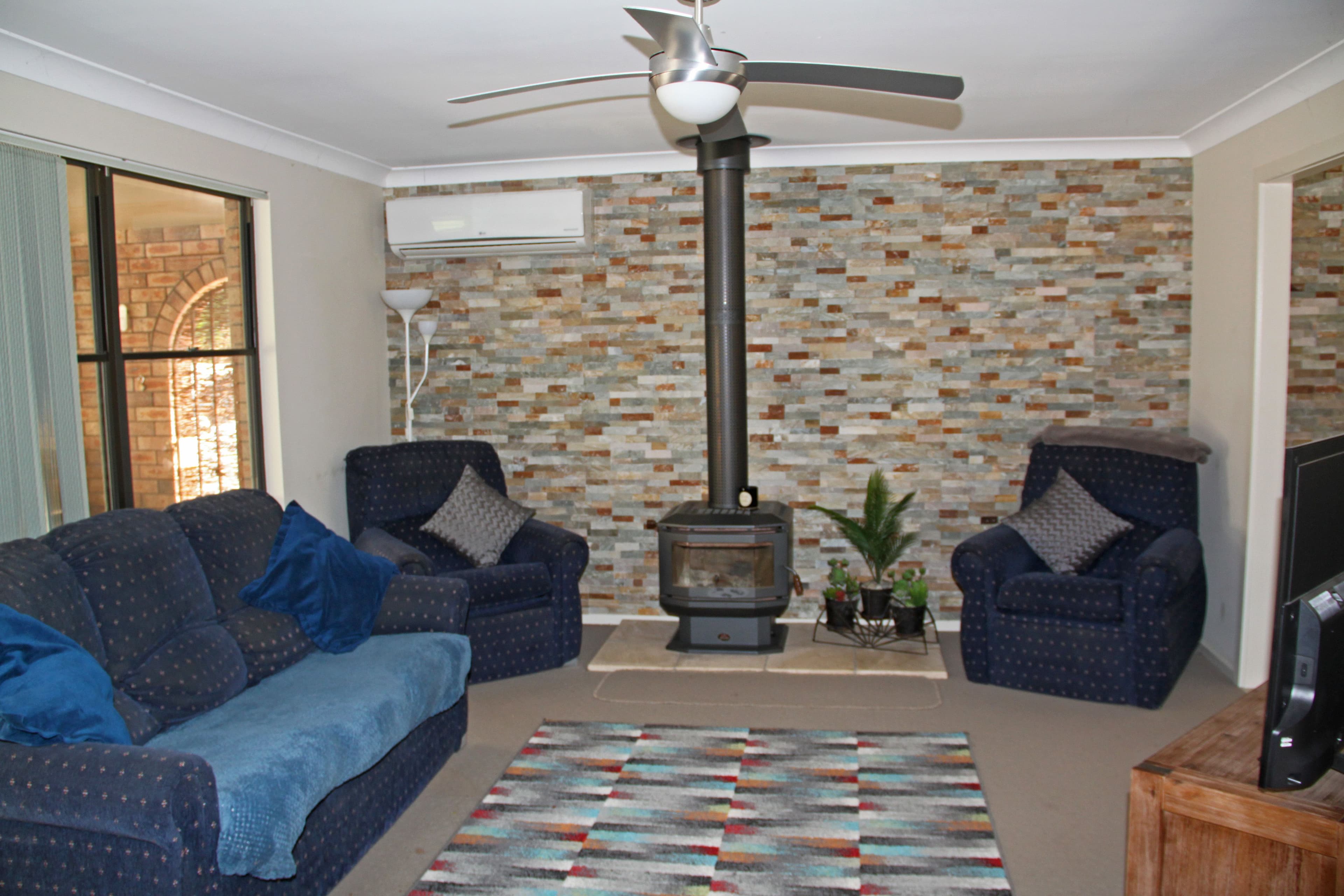 63 Sirius Drive, Lakewood - Thumbnail 2