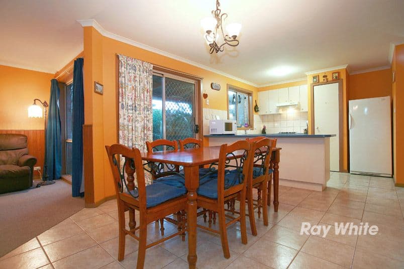 21 Greenmantle Close, CRANBOURNE VIC 3977, Cranbourne West - Thumbnail 7