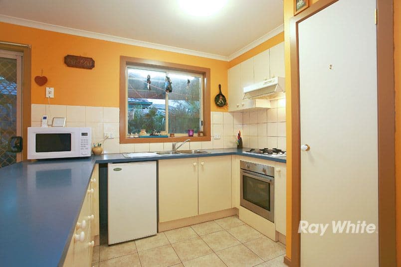 21 Greenmantle Close, CRANBOURNE VIC 3977, Cranbourne West - Thumbnail 8