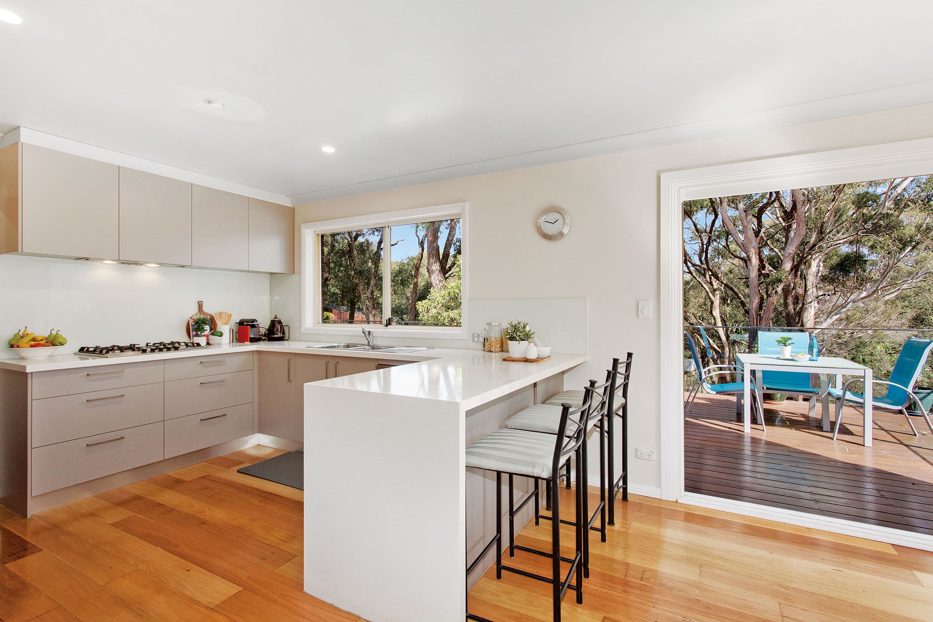 354 Scarborough Road, Scarborough, Newport - Thumbnail 2