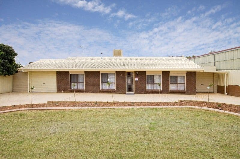 11 Vitana Court, CRAIGMORE SA 5114, Craigmore - Image 1