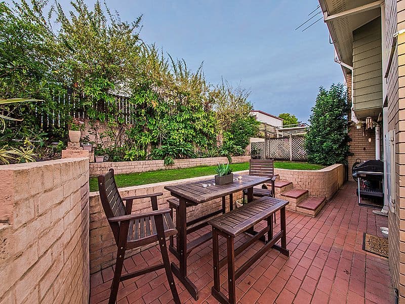 52 Bunya Street, GREENSLOPES QLD 4120, Greenslopes - Image 1