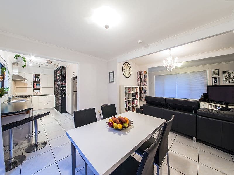52 Bunya Street, GREENSLOPES QLD 4120, Greenslopes - Thumbnail 6