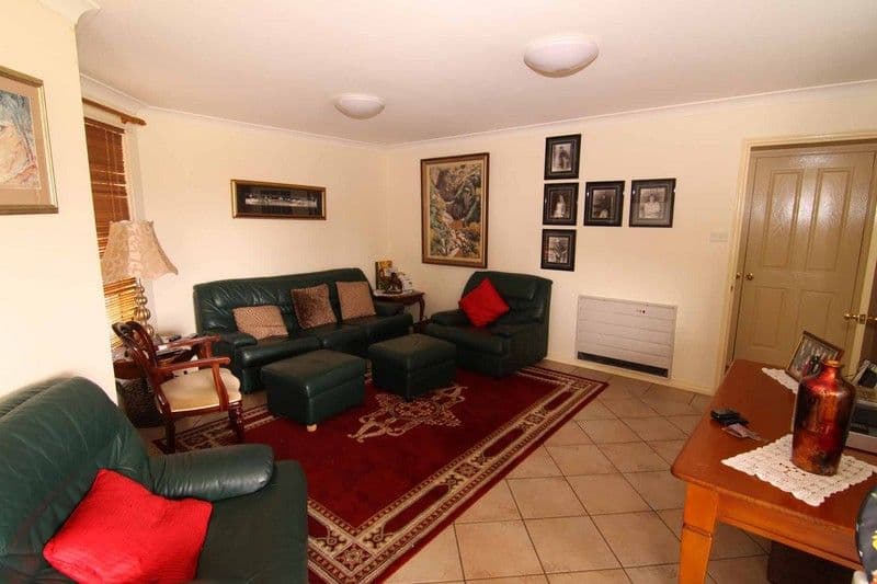 14 Cramsie Crescent, GLEN INNES NSW 2370, Glen Innes - Thumbnail 4