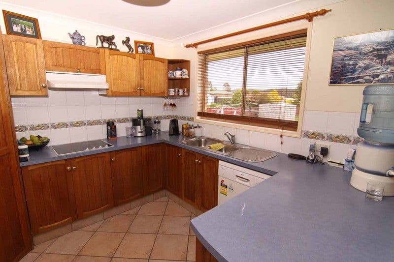 14 Cramsie Crescent, GLEN INNES NSW 2370, Glen Innes - Thumbnail 5