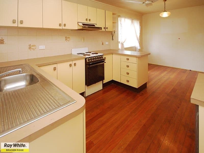 3 Patmar Street, STRATHPINE QLD 4500, Strathpine - Thumbnail 3