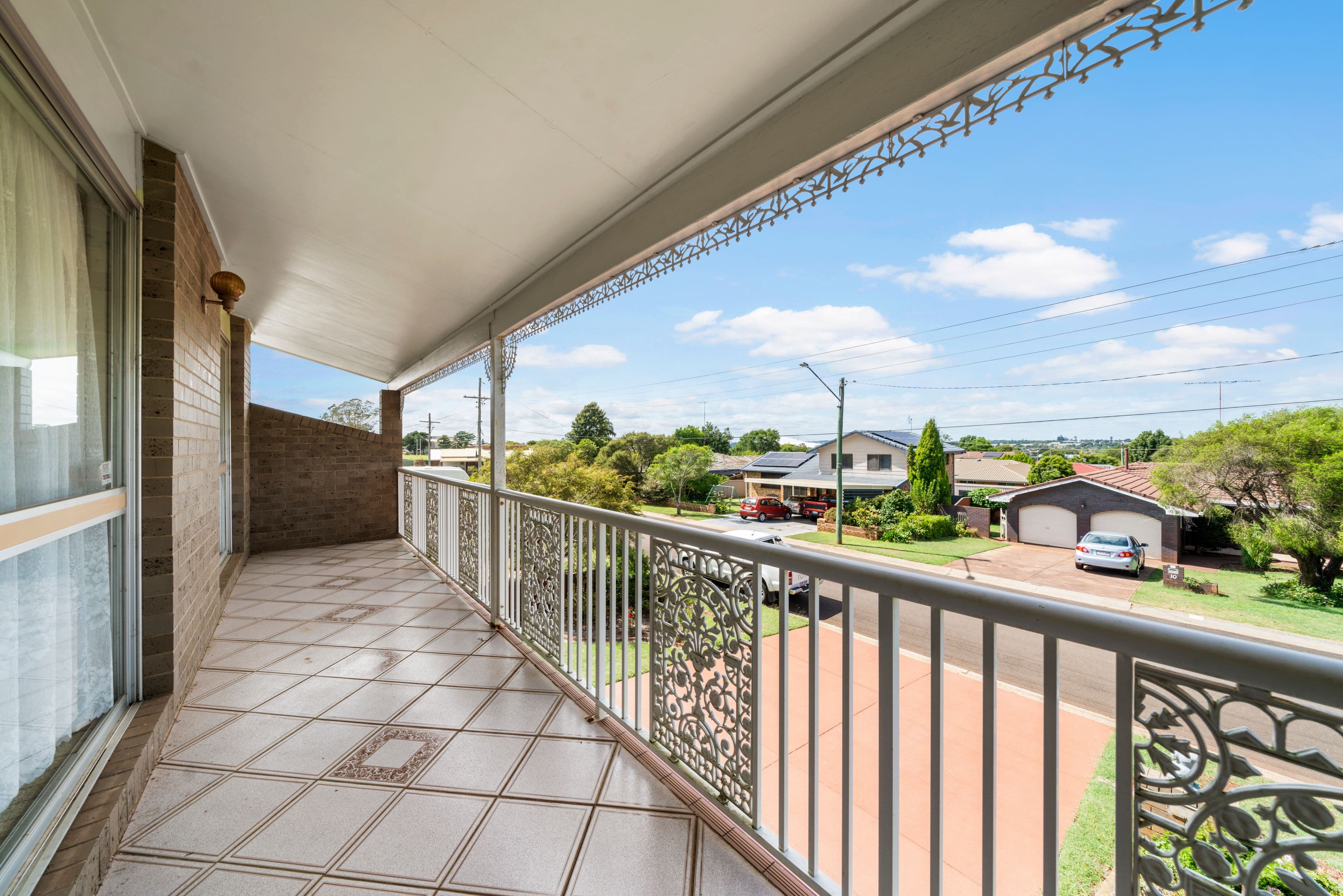 9 Bimbadeen Court, Wilsonton Heights QLD 4350, Wilsonton Heights - Thumbnail 2