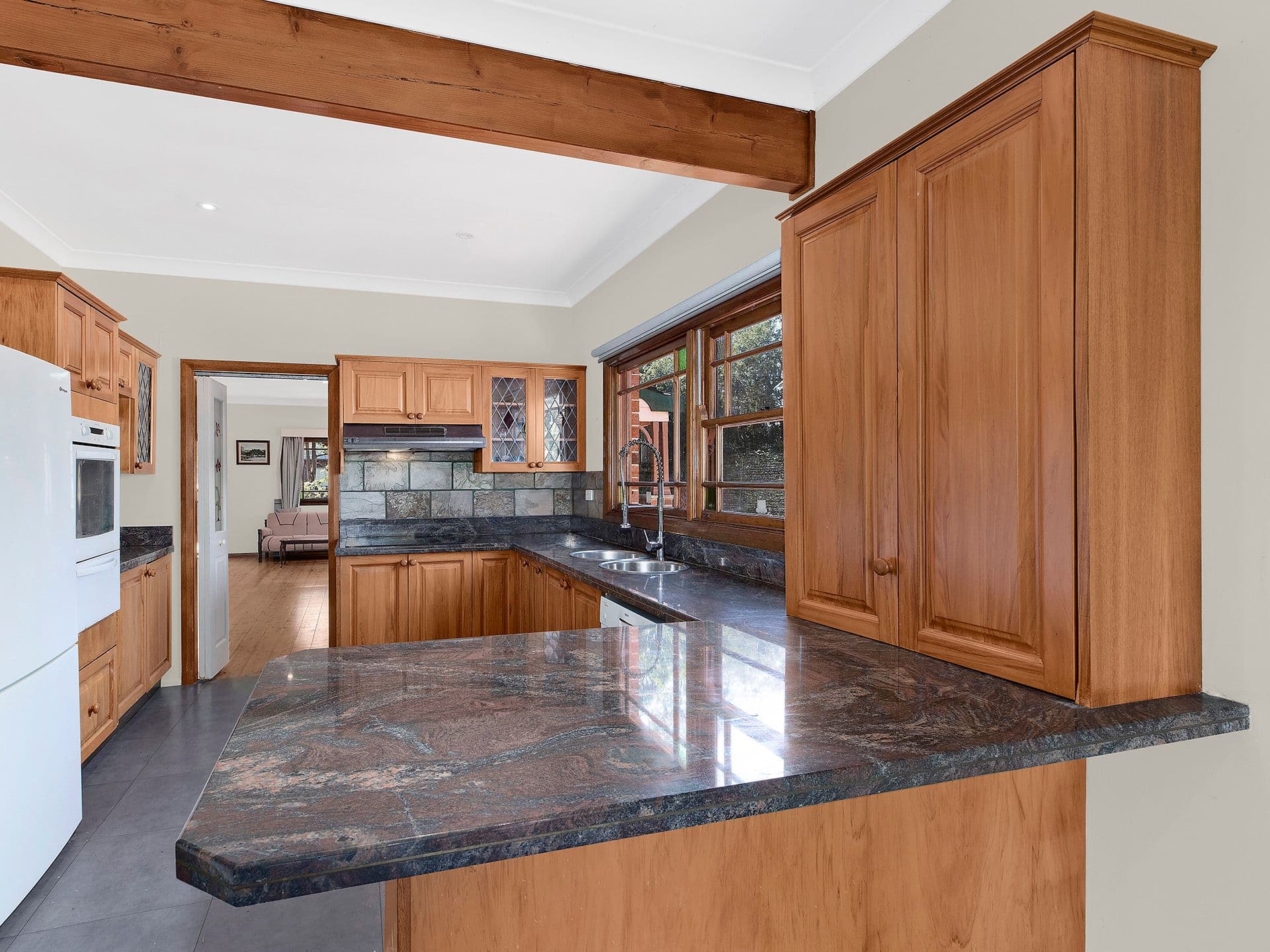 8 Geoffrey Road, Chittaway Point - Thumbnail 5