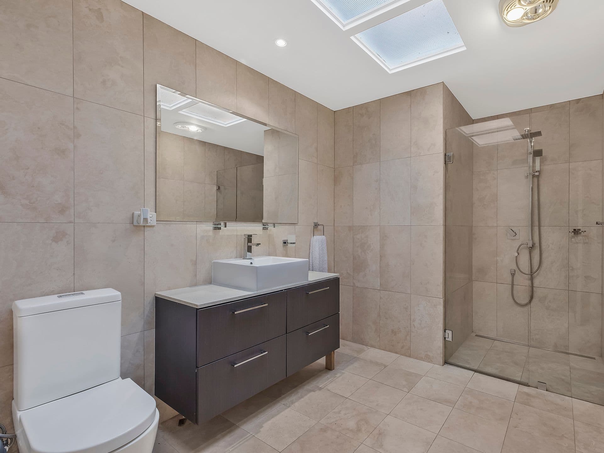8 Geoffrey Road, Chittaway Point - Thumbnail 7