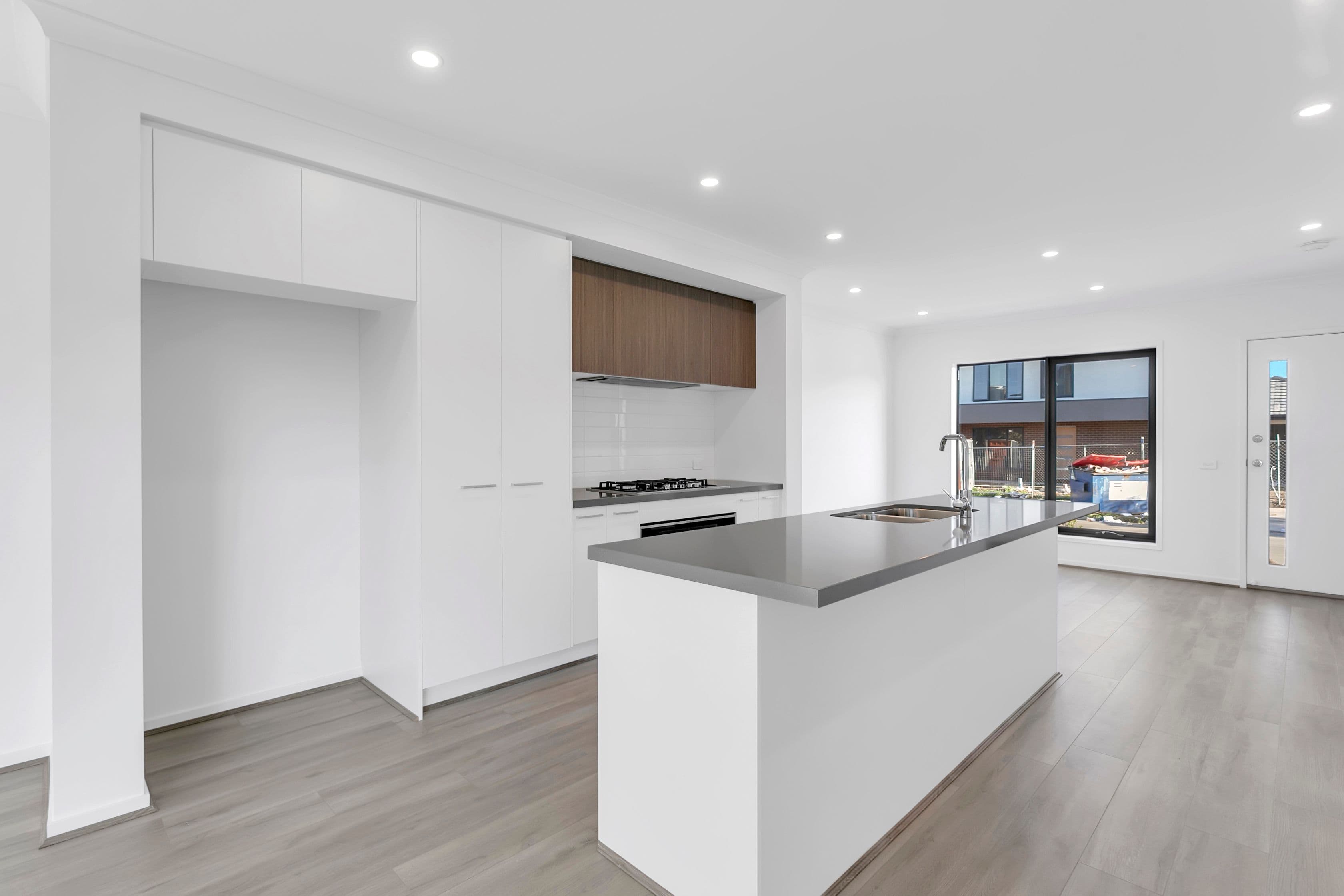 6 Glory Street, Clyde North VIC 3978, Clyde North - Thumbnail 3