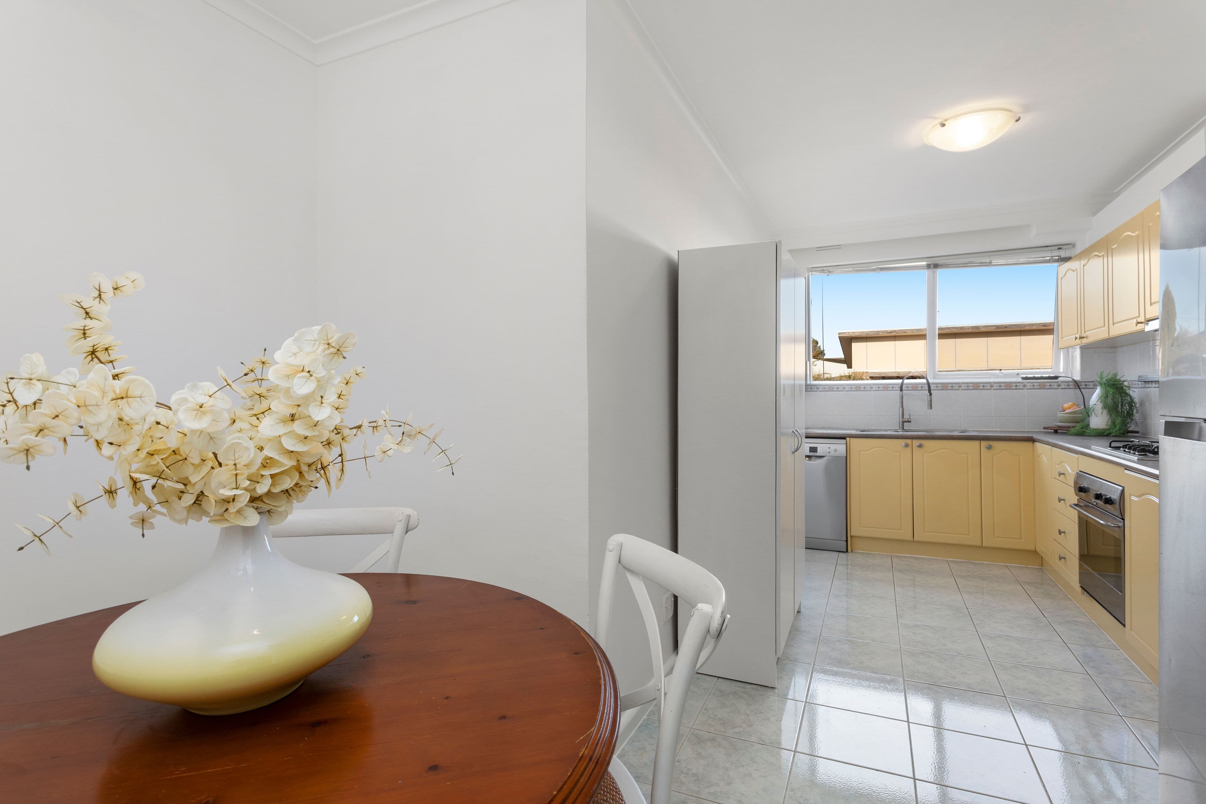 10 Commercial Road, Mentone VIC 3194, Mentone - Thumbnail 5
