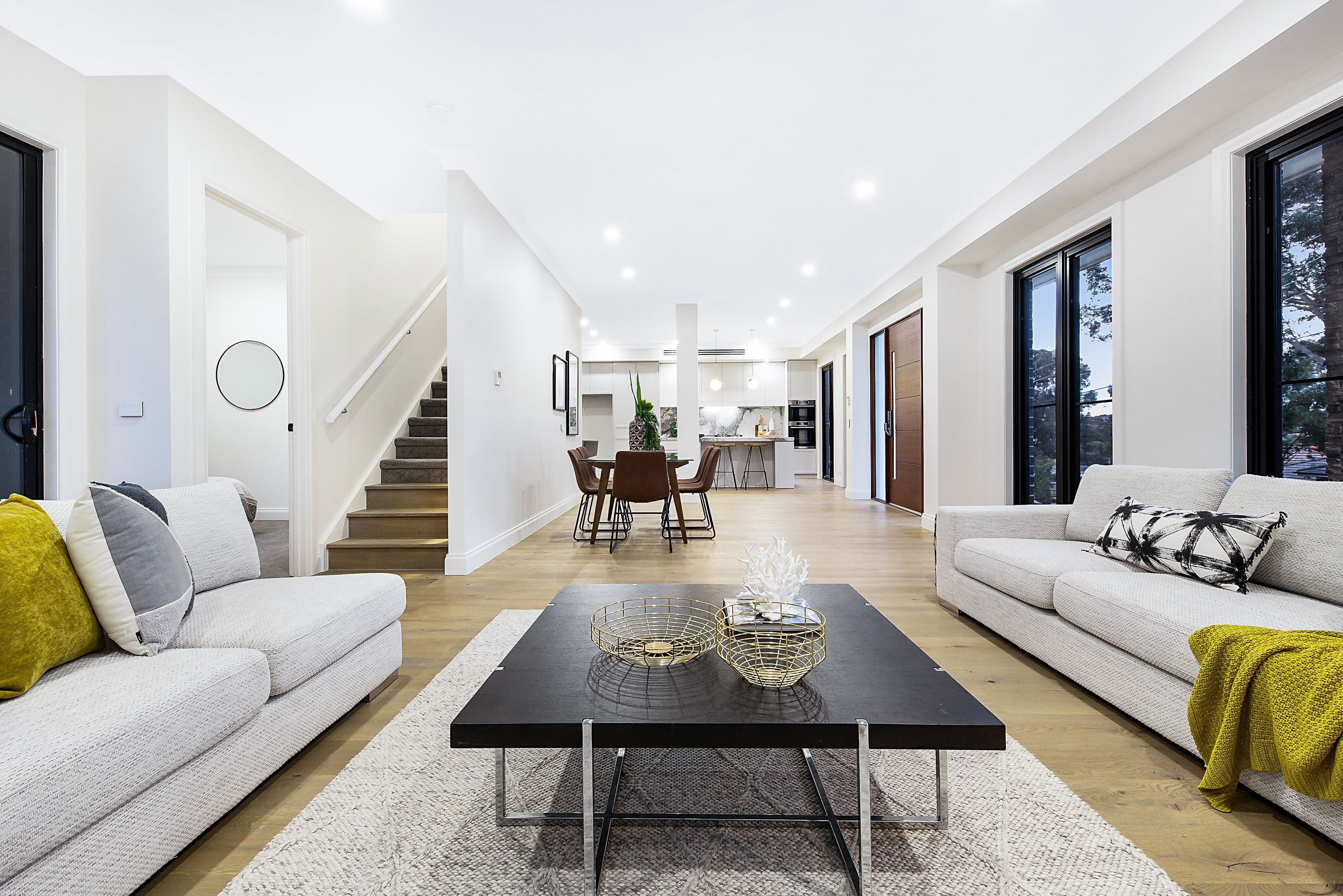 23 Russell Crescent, Mount Waverley VIC 3149, Mount Waverley - Thumbnail 3
