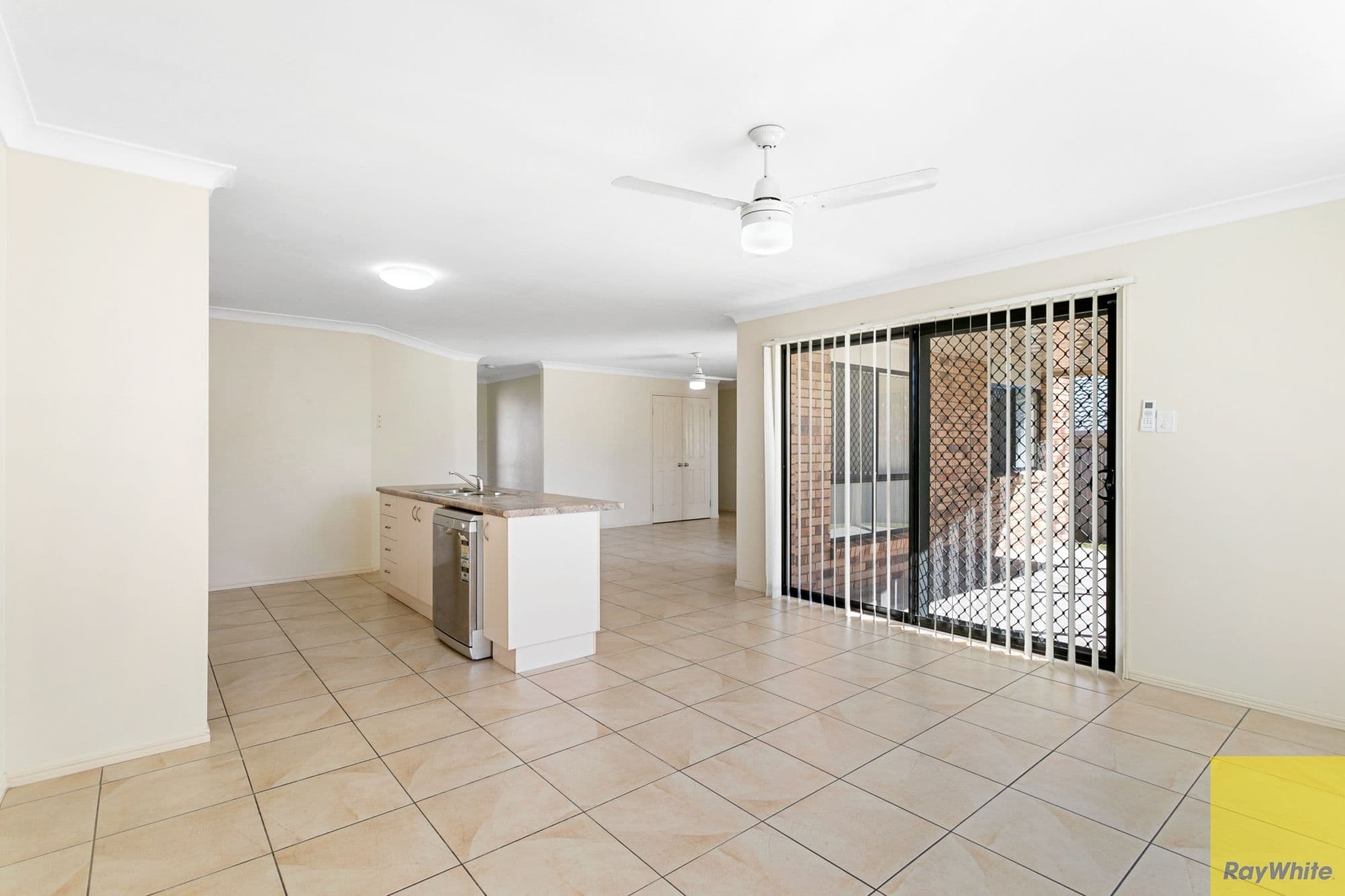 16 Lady Bowen Parade, Rothwell QLD 4022, Rothwell - Thumbnail 3