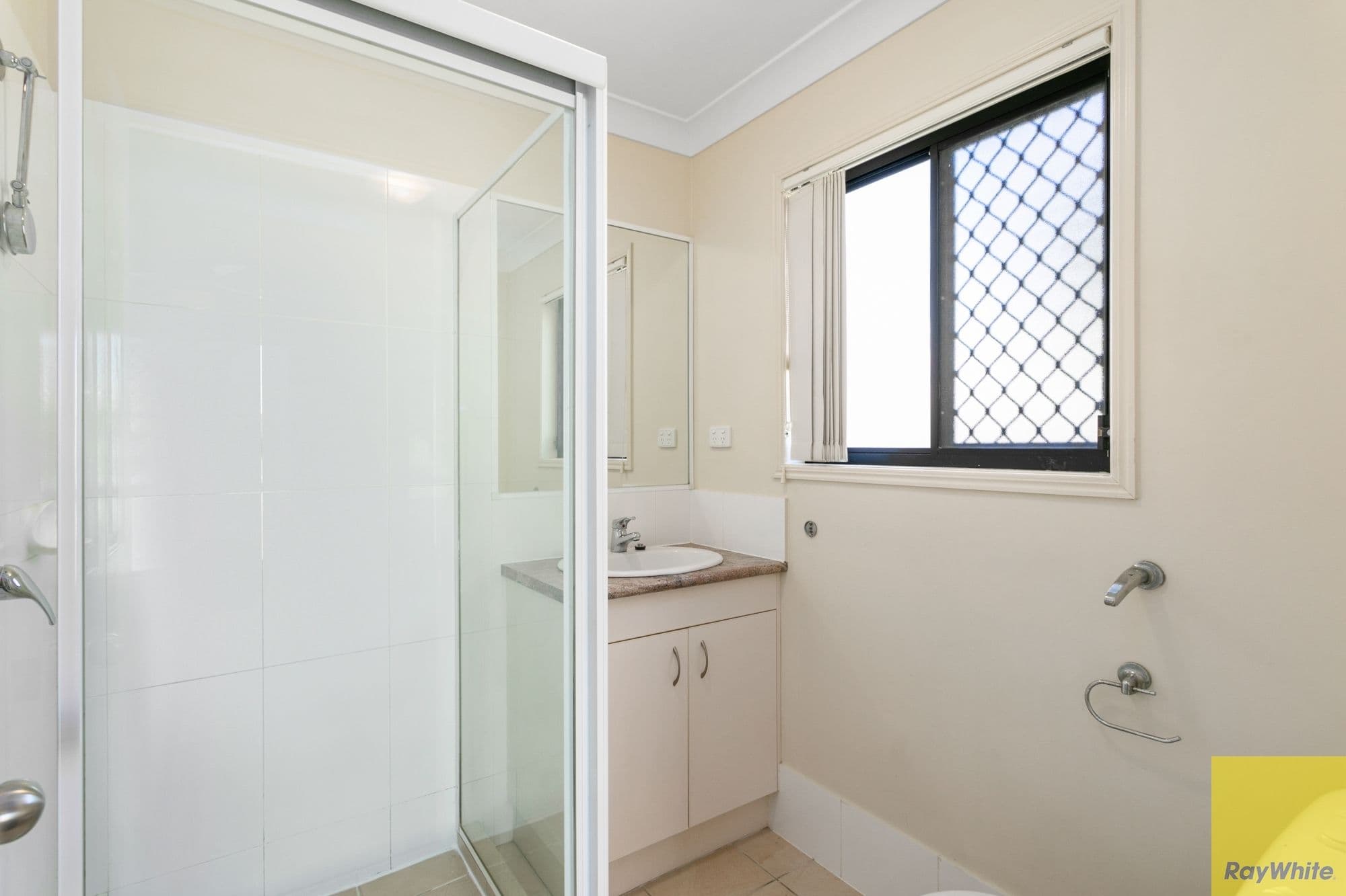 16 Lady Bowen Parade, Rothwell QLD 4022, Rothwell - Thumbnail 5