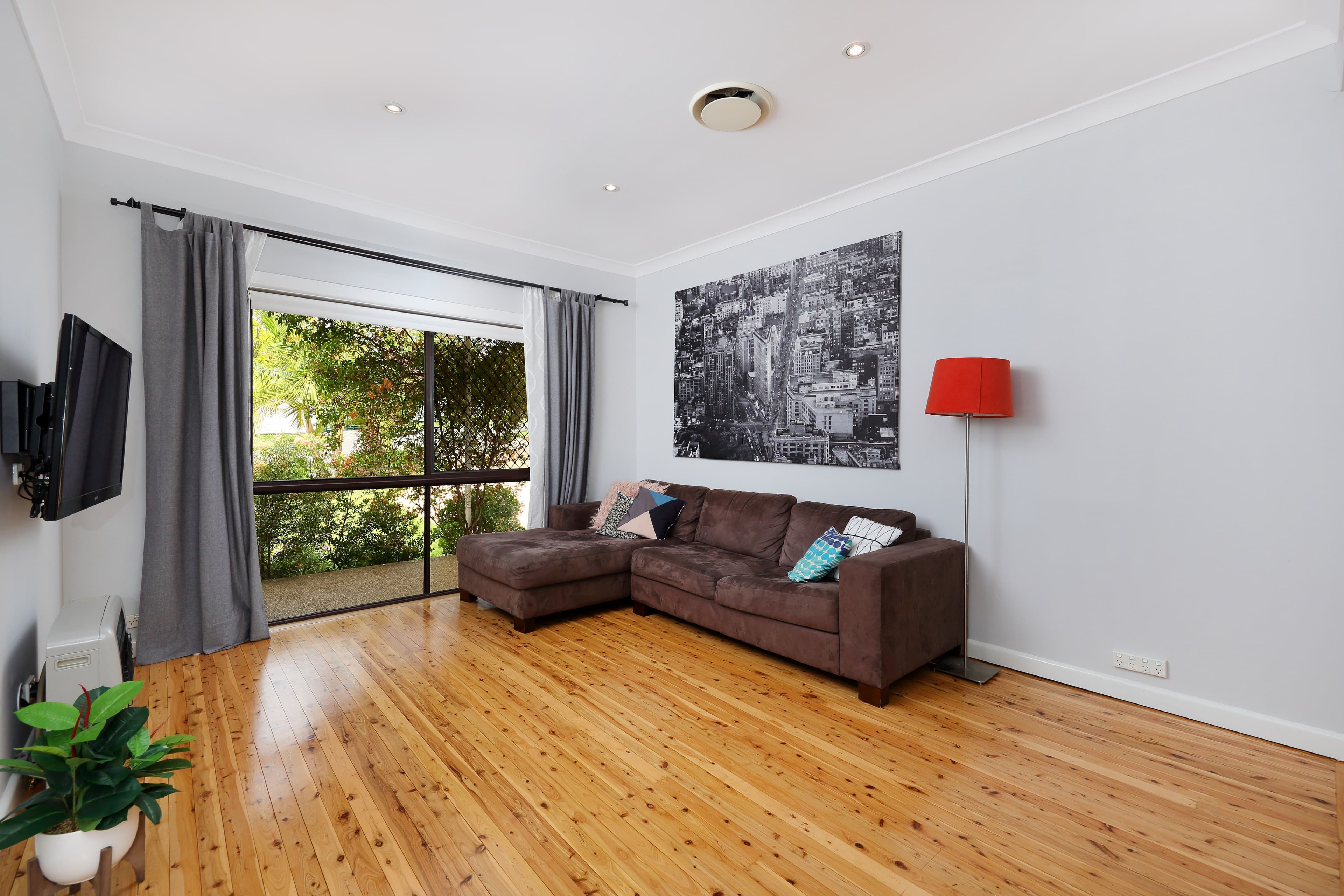 38 Tournay Street, Peakhurst - Thumbnail 5