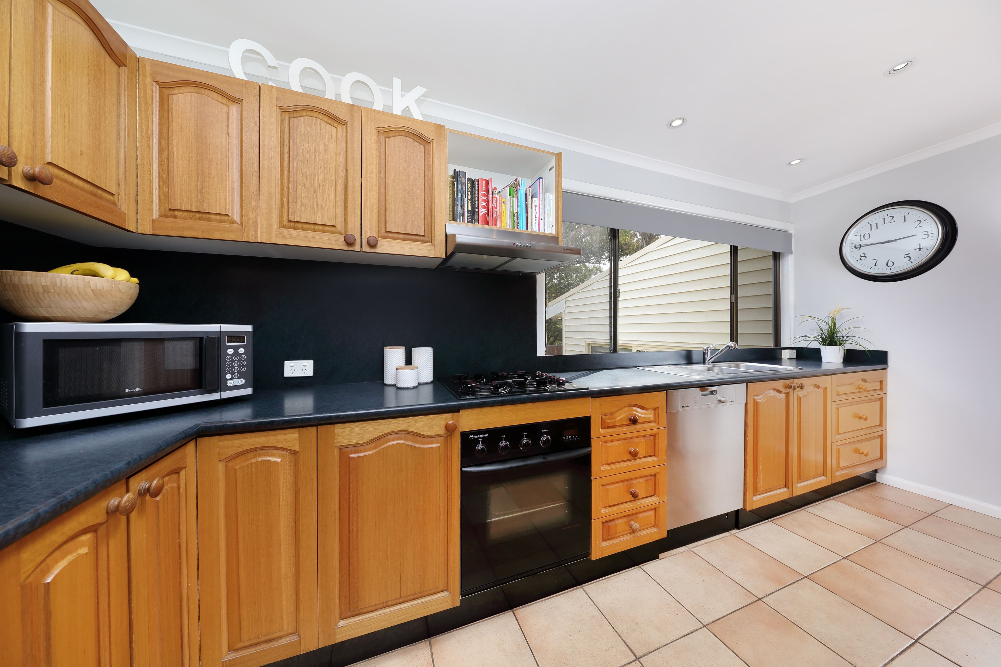 38 Tournay Street, Peakhurst - Thumbnail 6
