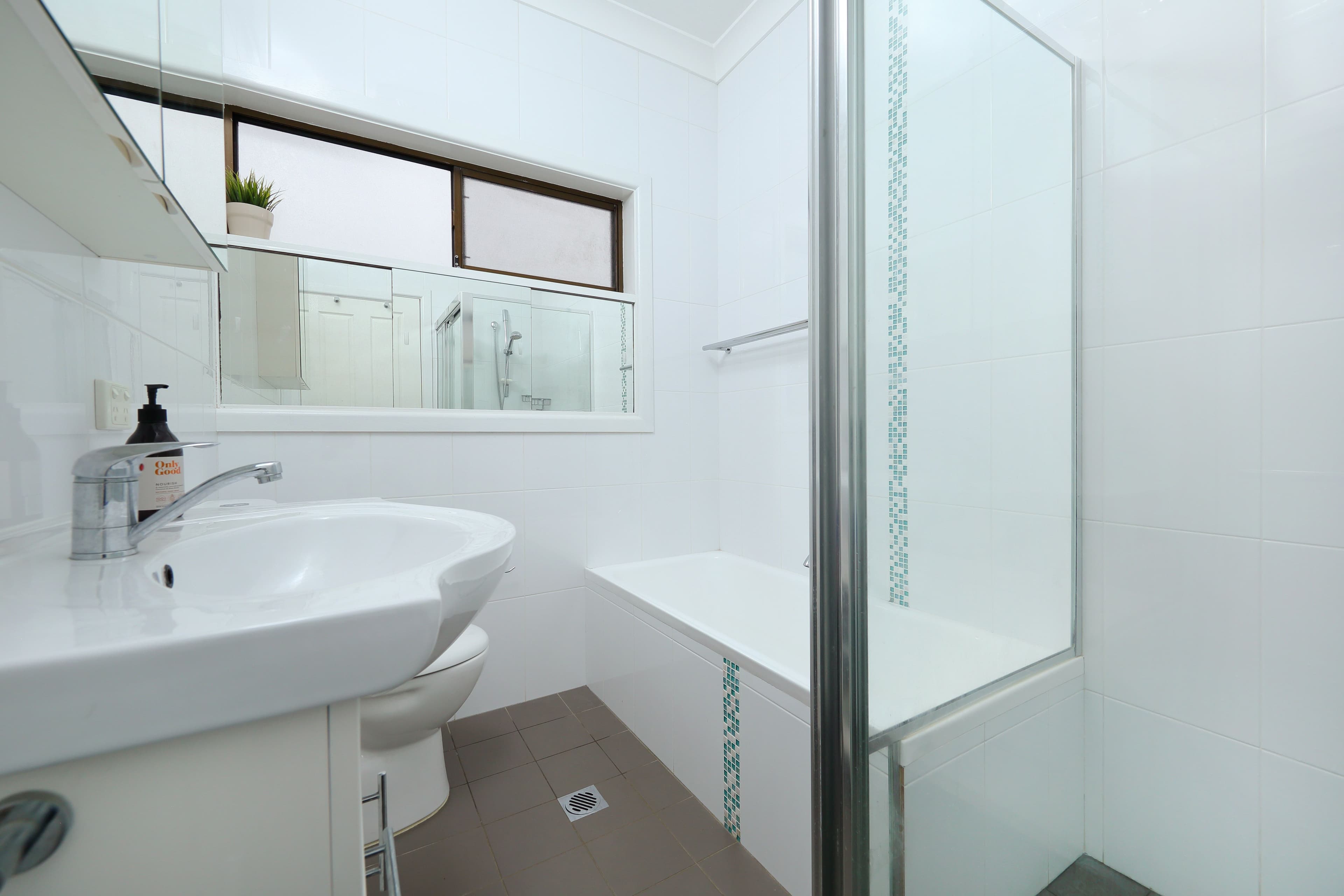 38 Tournay Street, Peakhurst - Thumbnail 7