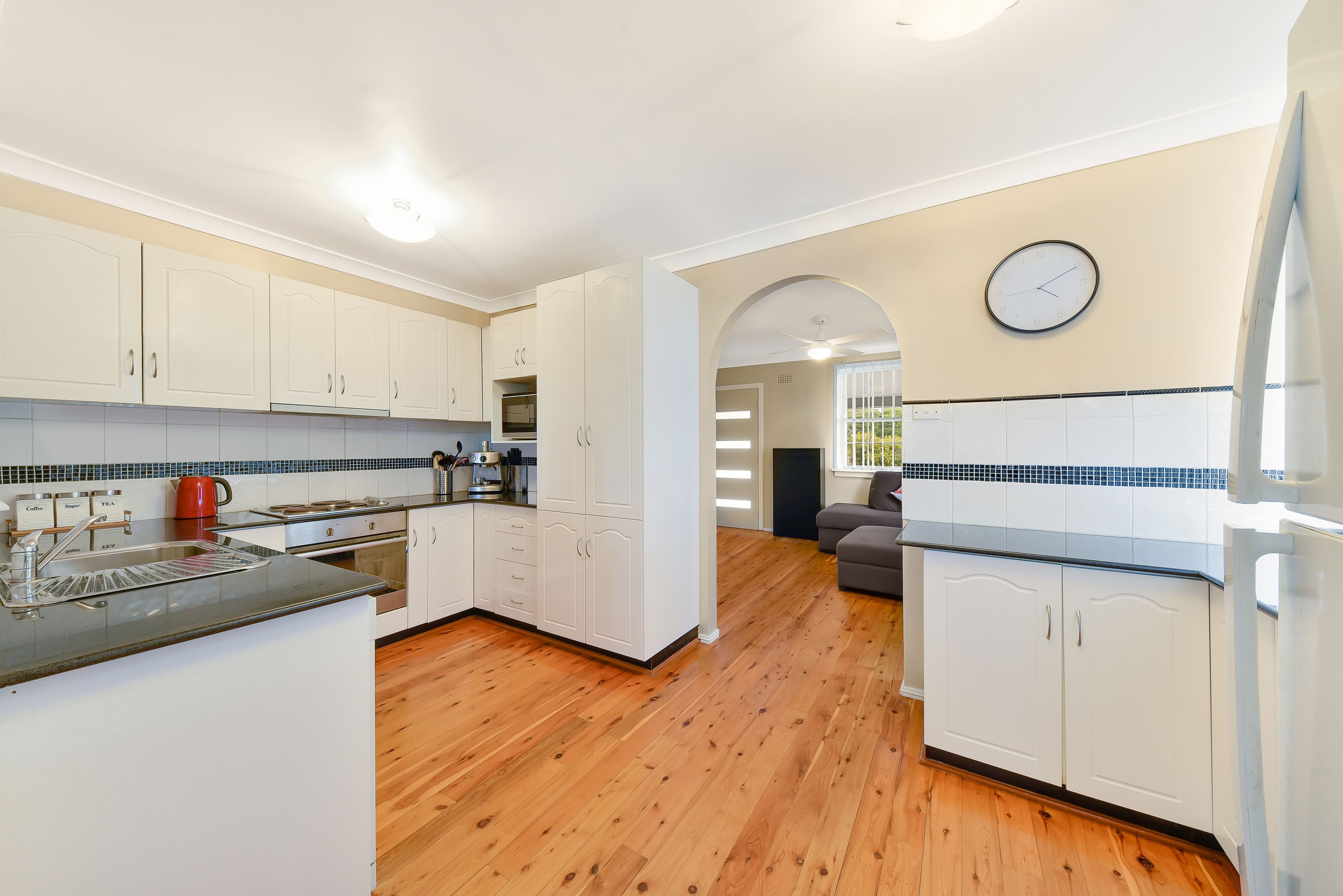 8 Amundsen Street, Tregear - Thumbnail 4
