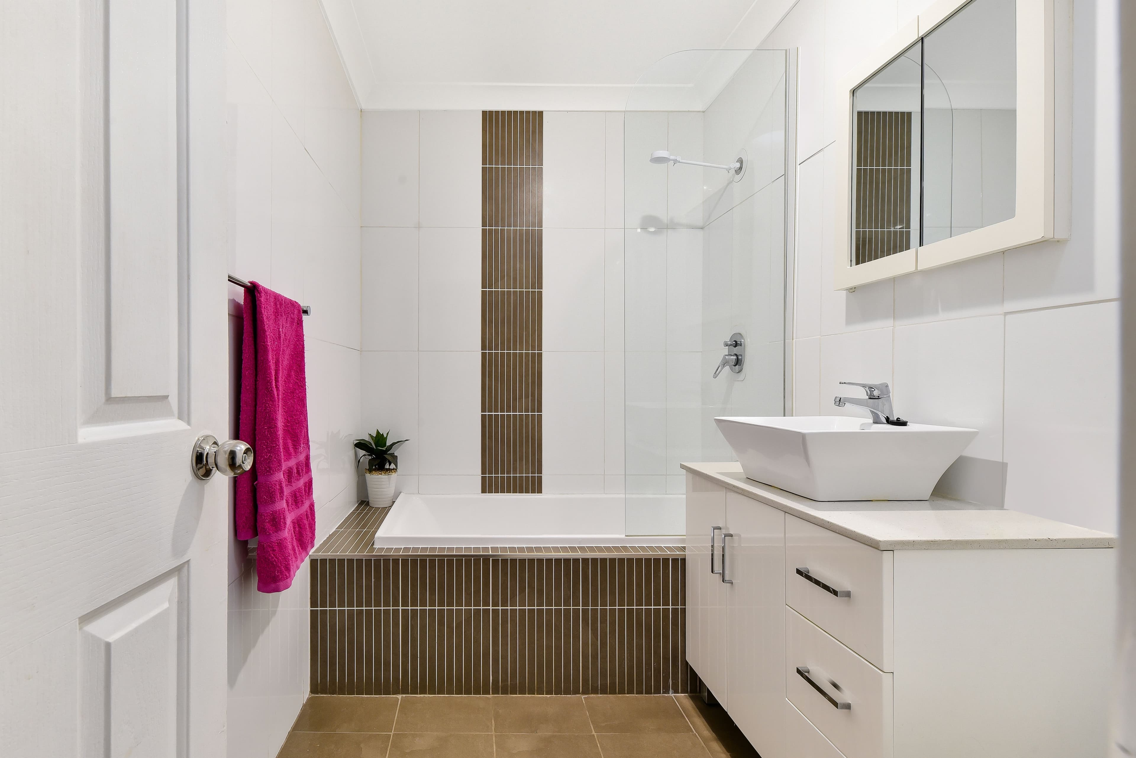8 Amundsen Street, Tregear - Thumbnail 7
