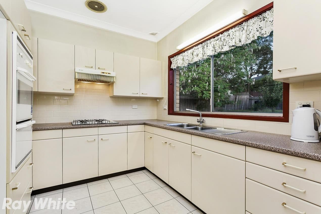123 Caroline Chisholm Drive, Winston Hills - Thumbnail 3