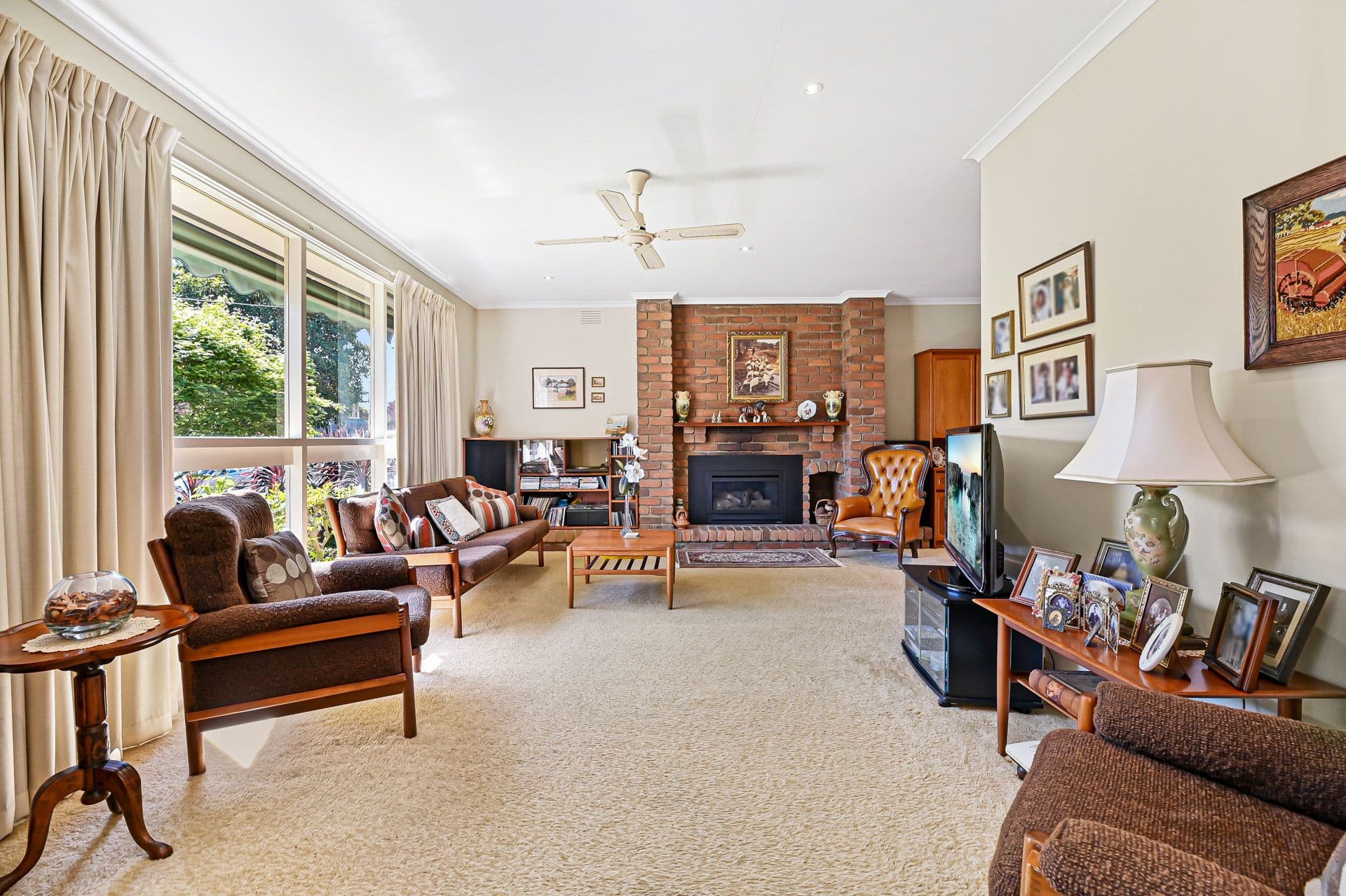 59 Diosma Drive, Glen Waverley VIC 3150, Glen Waverley - Thumbnail 2