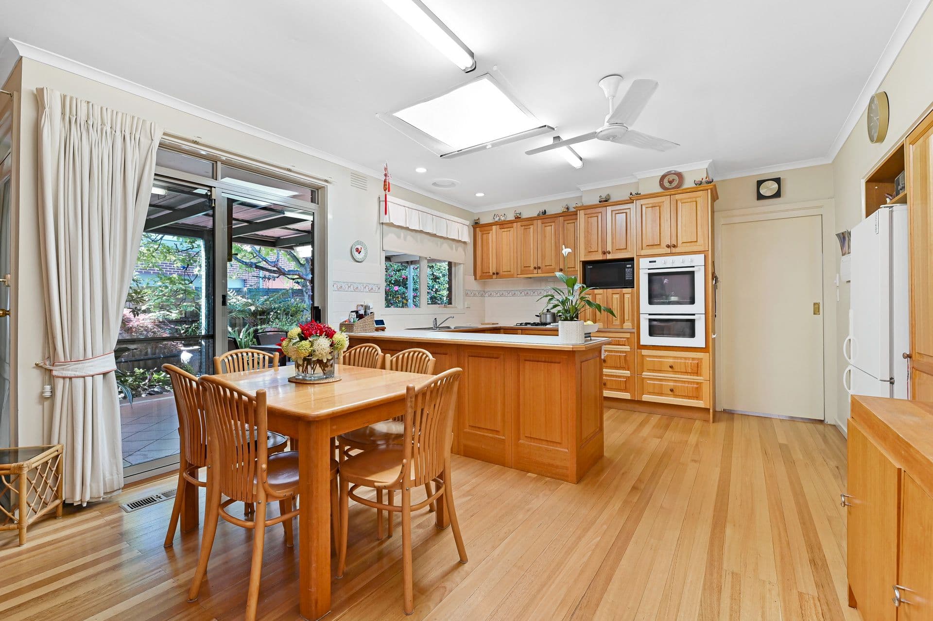 59 Diosma Drive, Glen Waverley VIC 3150, Glen Waverley - Thumbnail 5