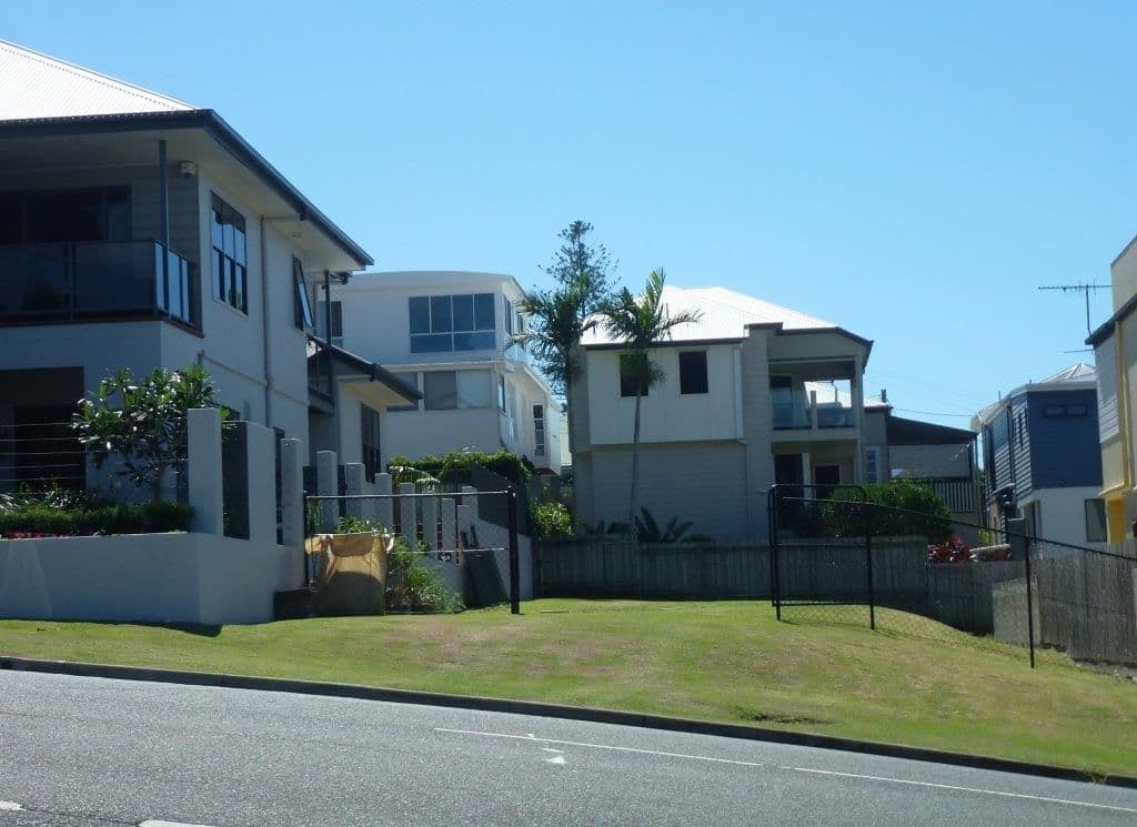 61 Adam Street, WYNNUM QLD 4178, Wynnum - Thumbnail 2