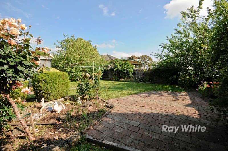 56 Kanooka Road, WANTIRNA SOUTH VIC 3152, Wantirna South - Thumbnail 3
